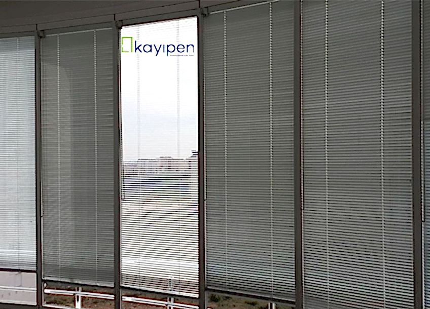 KENDİNDEN JALUZİLİ PVC MODELLERİ